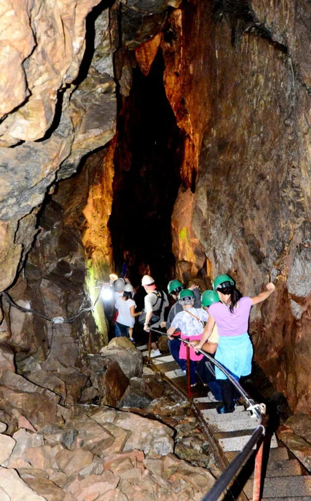 La caverne