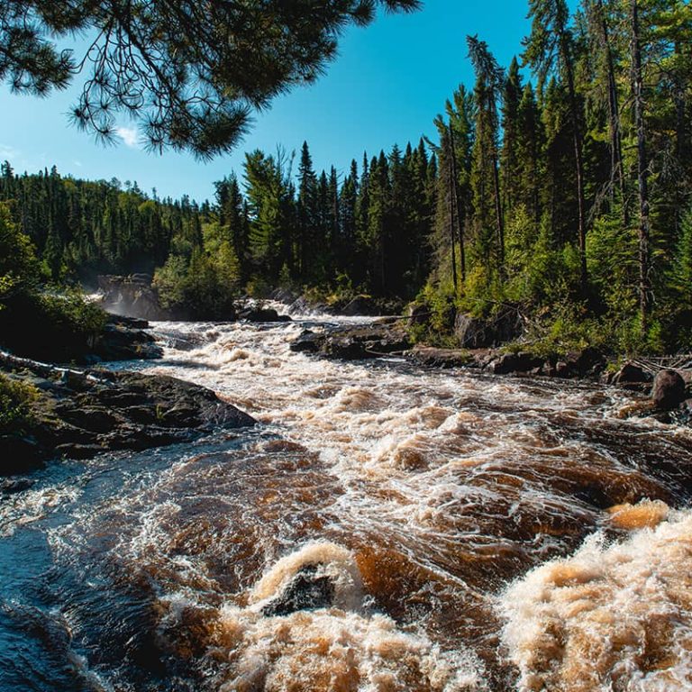 Spec TrouDeLaFée HR 7 Web